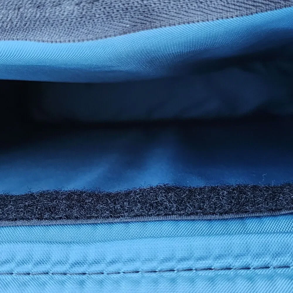Large Black Gravis Hard Laptop Computer case & bag 16